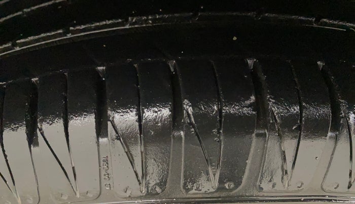 2023 KIA SONET GTX PLUS 1.0 IMT, Petrol, Manual, 22,505 km, Right Rear Tyre Tread