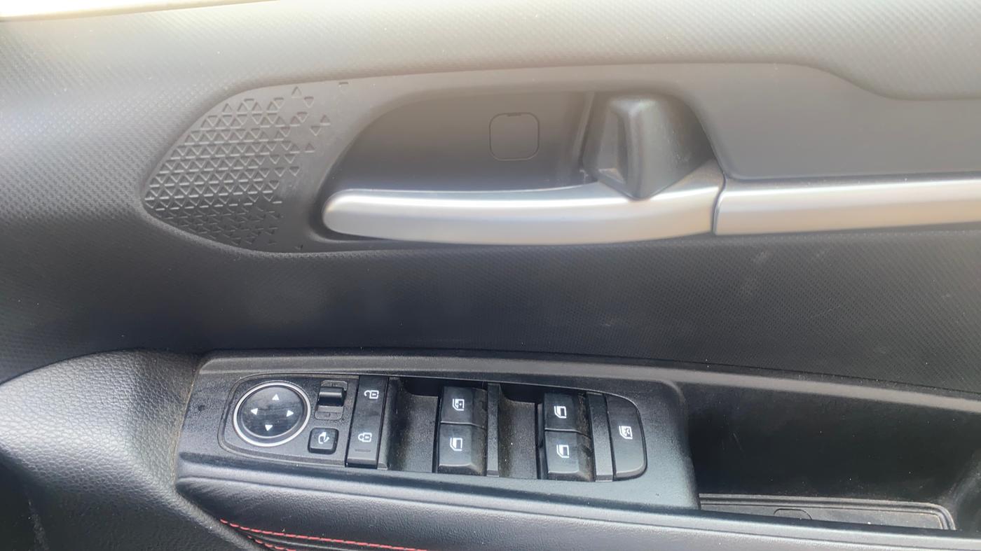 2023 KIA SONET GTX PLUS 1.0 IMT, Petrol, Manual, 22,505 km, Driver Side Door Panels Control