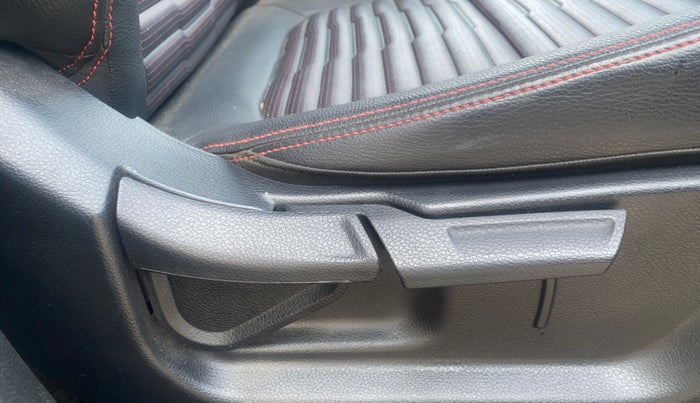 2023 KIA SONET GTX PLUS 1.0 IMT, Petrol, Manual, 22,505 km, Driver Side Adjustment Panel