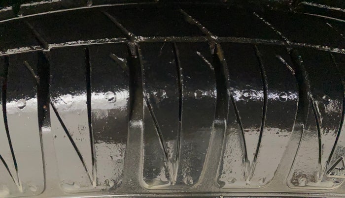 2023 KIA SONET GTX PLUS 1.0 IMT, Petrol, Manual, 22,505 km, Right Front Tyre Tread