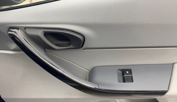 2022 Tata TIGOR XE PETROL, Petrol, Manual, 30,543 km, Driver Side Door Panels Control