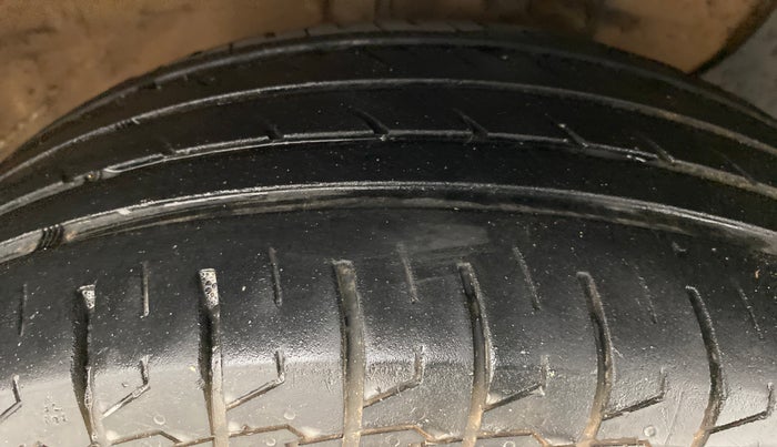 2018 Hyundai Elite i20 ASTA 1.2, Petrol, Manual, 65,895 km, Right Front Tyre Tread