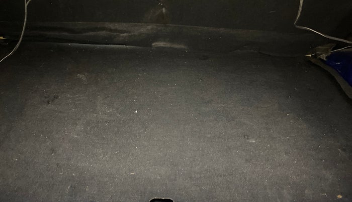 2015 Hyundai Eon MAGNA +, Petrol, Manual, 57,244 km, Boot Inside