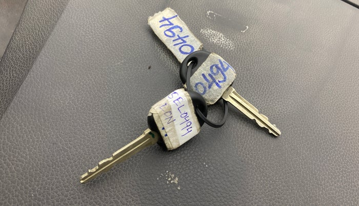 2015 Hyundai Eon MAGNA +, Petrol, Manual, 57,244 km, Key Close Up