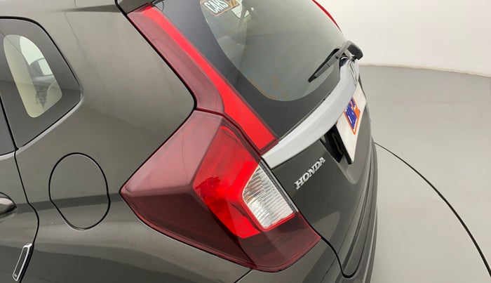 2018 Honda Jazz 1.2L I-VTEC V CVT, Petrol, Automatic, 30,738 km, Left tail light - Minor scratches