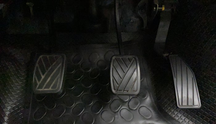2014 Maruti Celerio VXI, Petrol, Manual, 67,927 km, Pedals