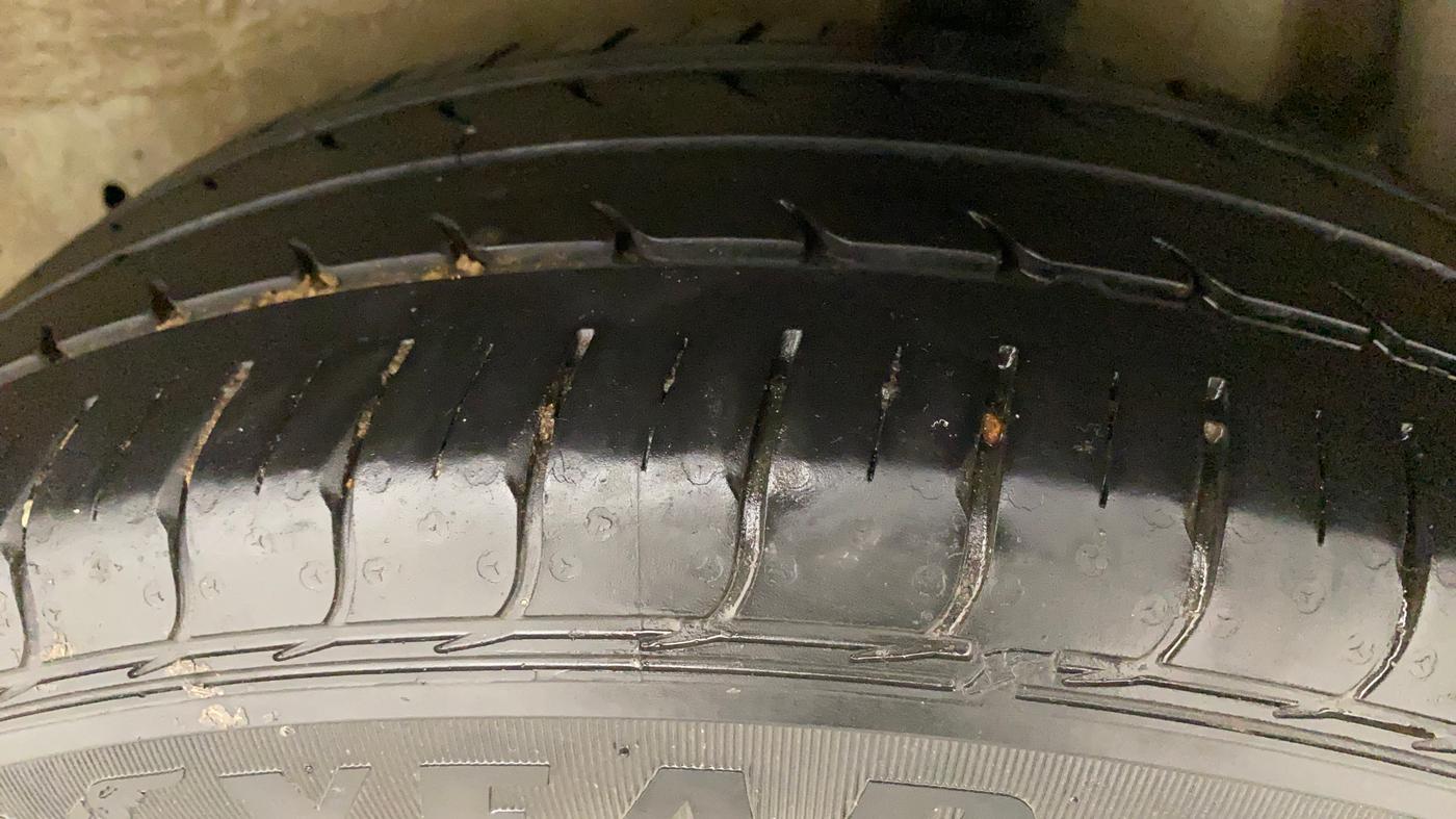 2014 Maruti Celerio VXI, Petrol, Manual, 67,927 km, Left Rear Tyre Tread