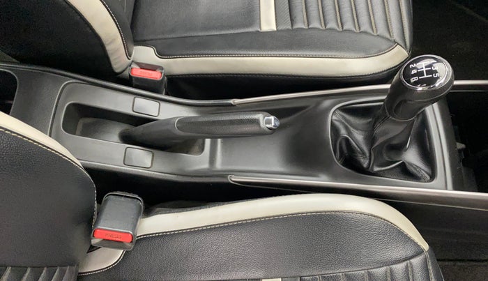 2019 Maruti Baleno DELTA PETROL 1.2, Petrol, Manual, 68,343 km, Gear Lever