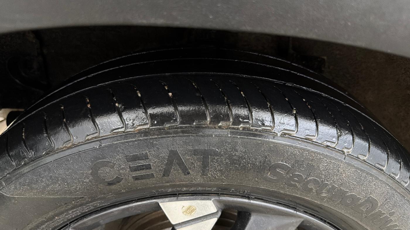 2023 Hyundai EXTER SX(O) CONNECT 1.2 AMT, Petrol, Automatic, 44,379 km, Right Rear Tyre Tread