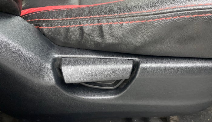 2019 Hyundai NEW SANTRO MAGNA, Petrol, Manual, 25,994 km, Driver Side Adjustment Panel