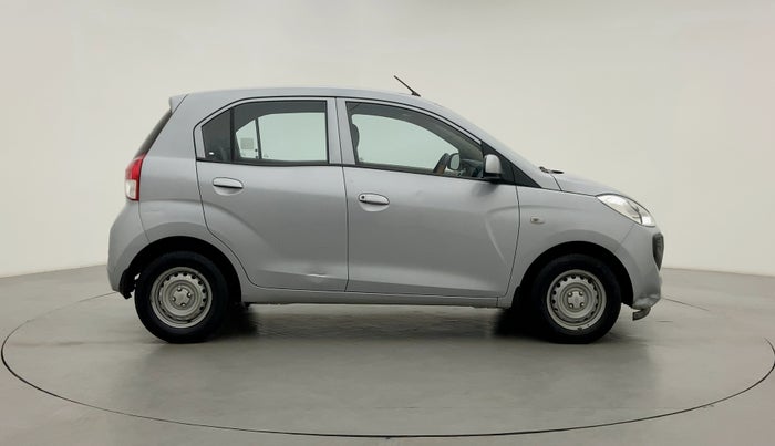 2019 Hyundai NEW SANTRO MAGNA, Petrol, Manual, 25,994 km, Right Side View