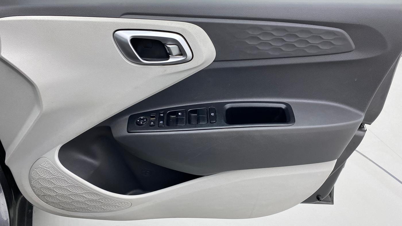 2020 Hyundai GRAND I10 NIOS SPORTZ PETROL, Petrol, Manual, 53,864 km, Driver Side Door Panels Control