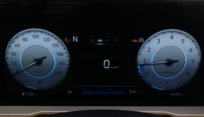 2024 Hyundai ALCAZAR Signature 7 STR 1.5 Turbo GDi Petrol DCT, Petrol, Automatic, 7,165 km, Odometer Image