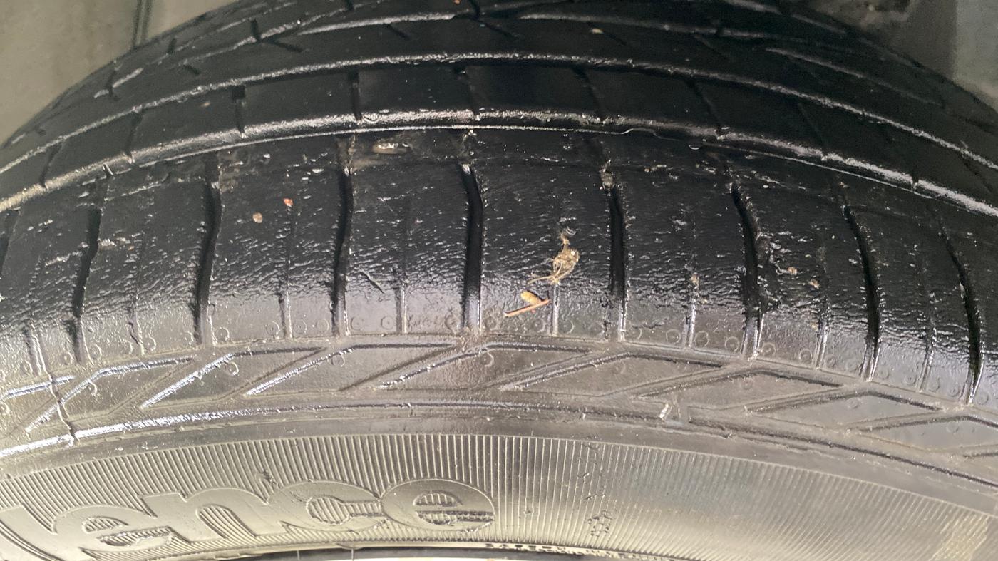 2022 Tata NEXON XZA PLUS PETROL, Petrol, Automatic, 23,976 km, Left Front Tyre Tread