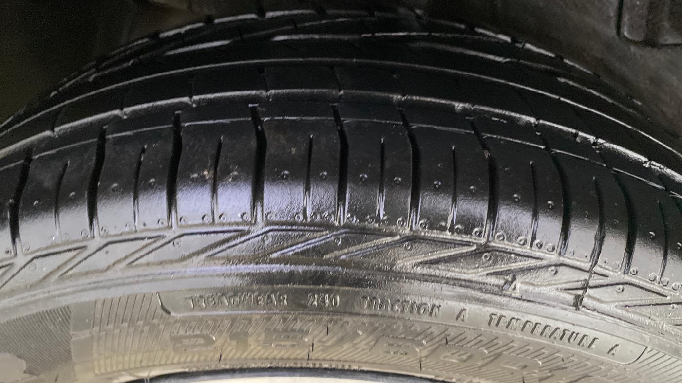 2022 Tata NEXON XZA PLUS PETROL, Petrol, Automatic, 23,976 km, Right Rear Tyre Tread