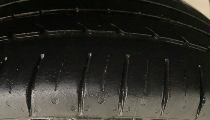 2017 Hyundai Elite i20 SPORTZ 1.2, Petrol, Manual, 86,738 km, Left Rear Tyre Tread