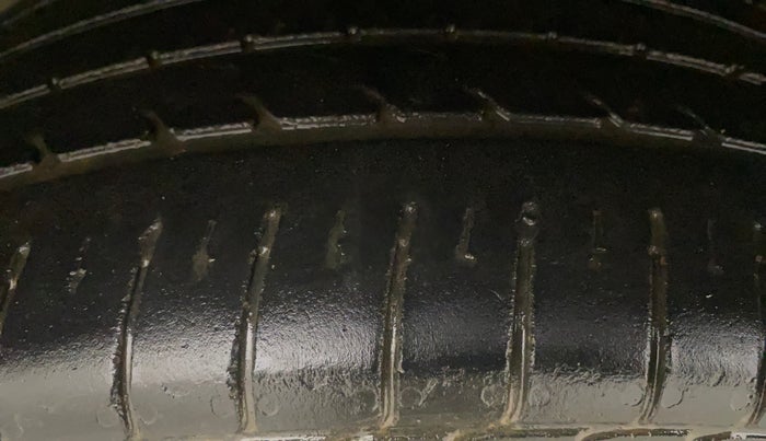 2017 Hyundai Elite i20 SPORTZ 1.2, Petrol, Manual, 86,738 km, Left Front Tyre Tread