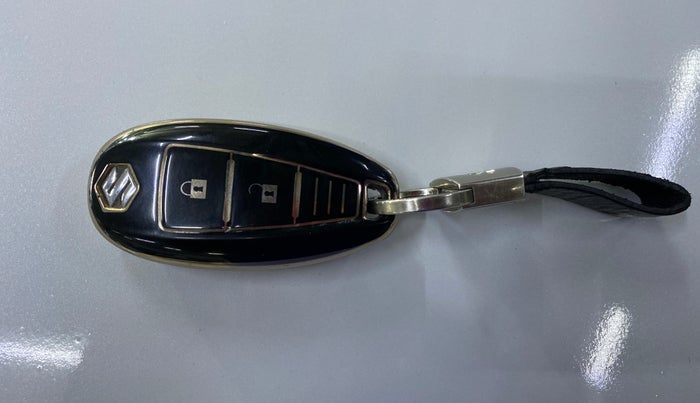 2017 Maruti Ciaz ALPHA DIESEL 1.3, Diesel, Manual, 86,235 km, Key Close Up