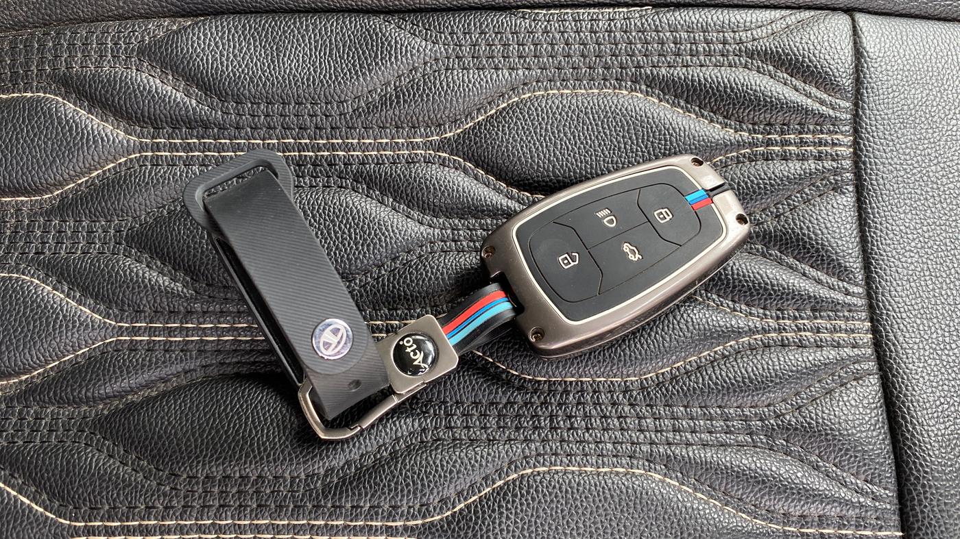 2020 Tata ALTROZ XZ PETROL, CNG, Manual, 46,640 km, Key Close Up