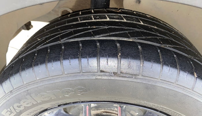 2015 Hyundai Creta SX PLUS 1.6 DIESEL, Diesel, Manual, 74,809 km, Right Rear Tyre Tread