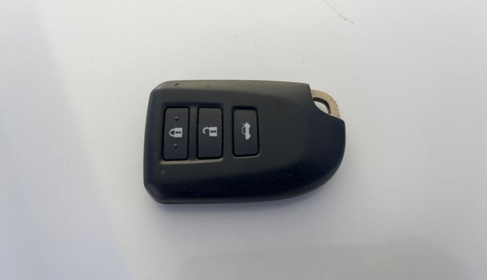 2018 Toyota YARIS G CVT, Petrol, Automatic, 88,486 km, Key Close Up