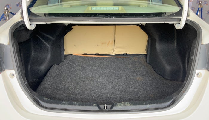2018 Toyota YARIS G CVT, Petrol, Automatic, 88,486 km, Boot Inside