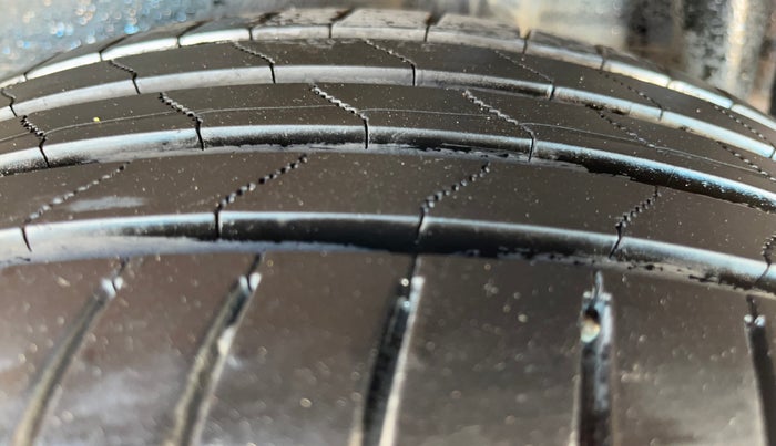 2018 Toyota YARIS G CVT, Petrol, Automatic, 88,486 km, Left Rear Tyre Tread