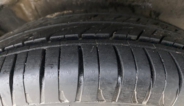 2015 Maruti Wagon R 1.0 VXI, Petrol, Manual, 42,231 km, Right Rear Tyre Tread