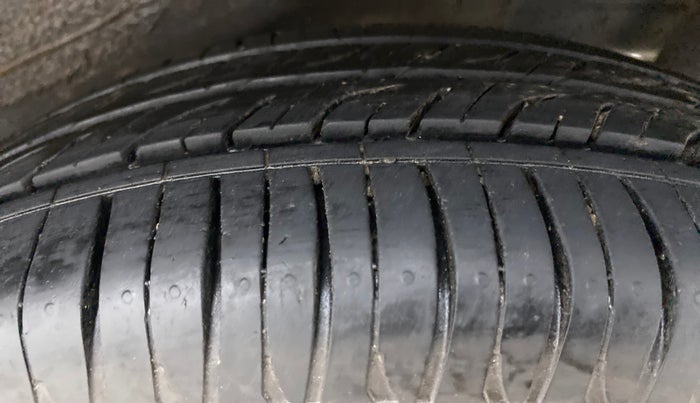 2015 Maruti Wagon R 1.0 VXI, Petrol, Manual, 42,231 km, Left Rear Tyre Tread