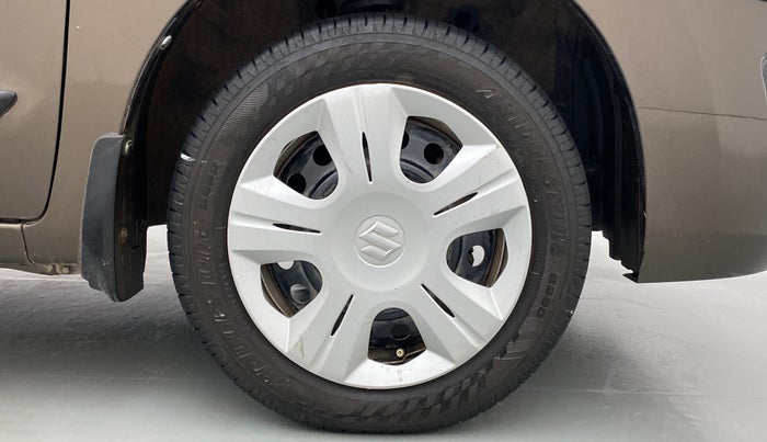 2015 Maruti Wagon R 1.0 VXI, Petrol, Manual, 42,231 km, Right Front Wheel