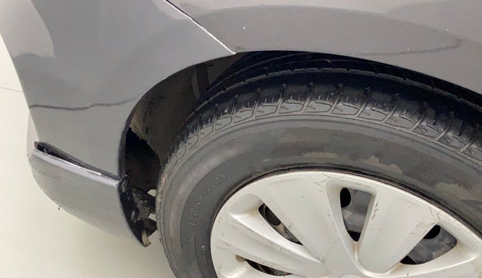 2017 Maruti Ertiga VXI CNG, CNG, Manual, 78,603 km, Left fender - Lining loose