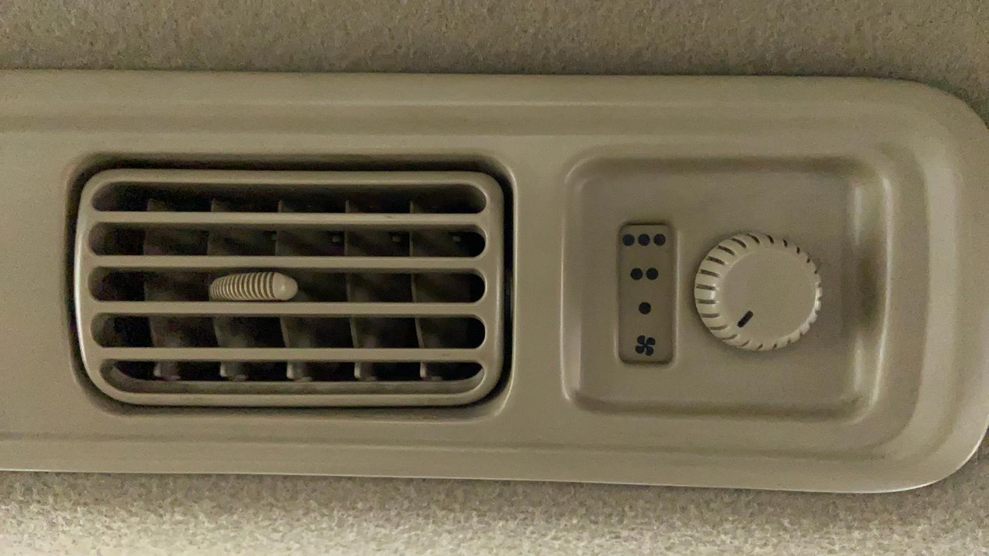 2017 Maruti Ertiga VXI CNG, CNG, Manual, 78,603 km, Rear AC Temperature Control