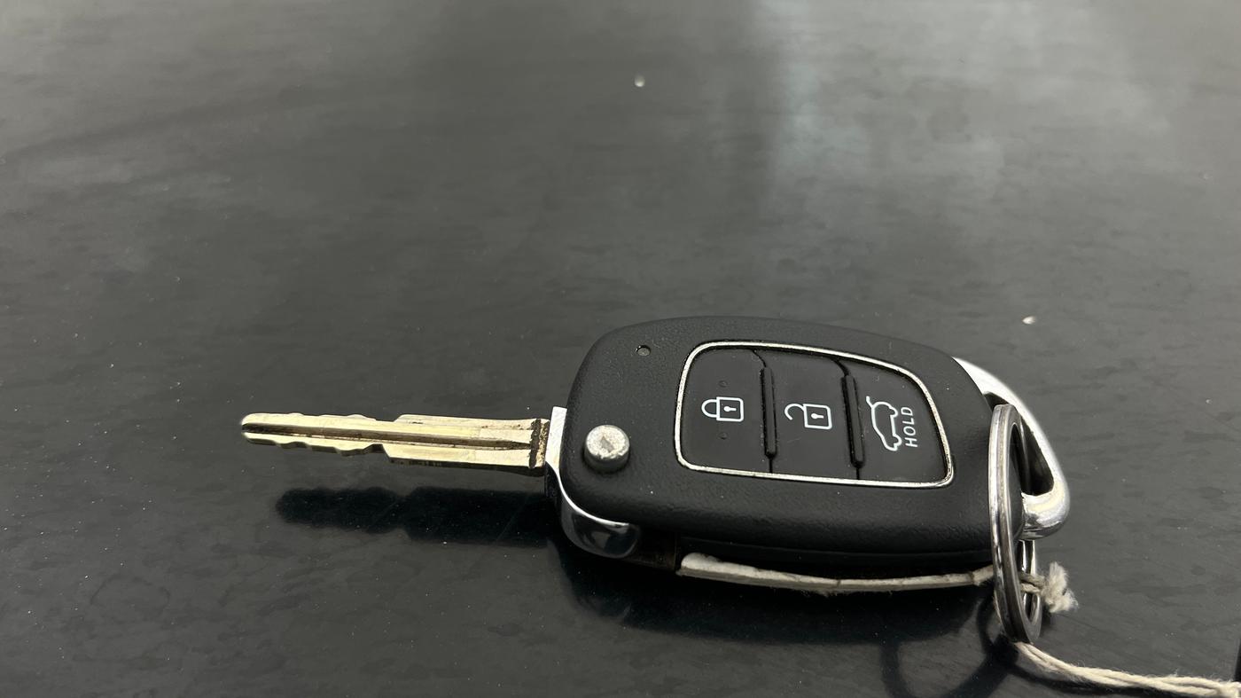 2018 Hyundai Elite i20 ASTA 1.2, Petrol, Manual, 27,530 km, Key Close Up