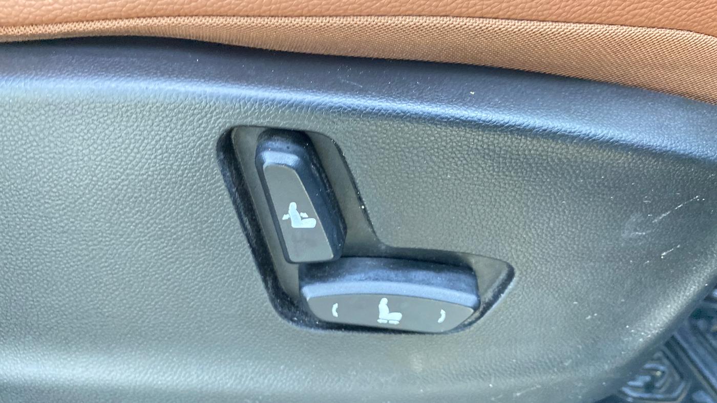 2021 MG HECTOR PLUS SHARP 1.5 PETROL TURBO DCT 6-STR, Petrol, Automatic, 46,498 km, Driver Side Adjustment Panel