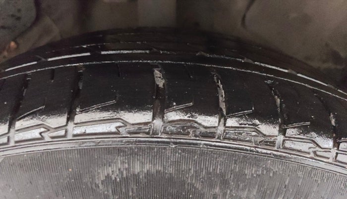 2021 MG HECTOR SHARP 1.5 PETROL CVT, Petrol, Automatic, 65,599 km, Right Front Tyre Tread