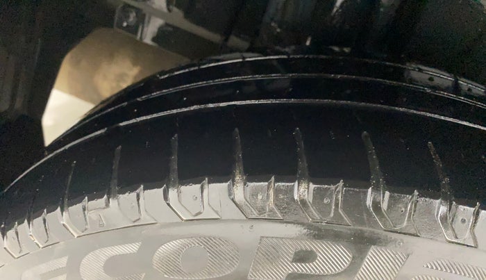 2020 Maruti XL6 ZETA MT, Petrol, Manual, 33,324 km, Right Rear Tyre Tread