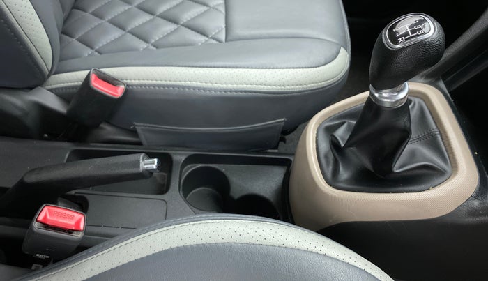 2017 Hyundai Xcent SX 1.2, Petrol, Manual, 54,024 km, Gear Lever