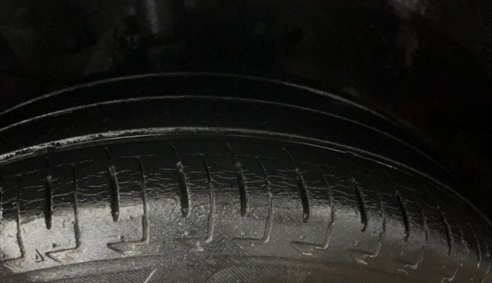 2018 Honda Amaze 1.2L I-VTEC E, Petrol, Manual, 25,117 km, Left Front Tyre Tread