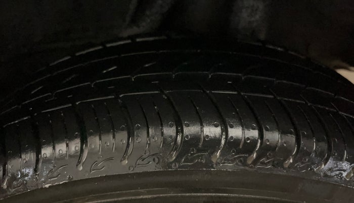 2018 Honda Amaze 1.2L I-VTEC E, Petrol, Manual, 25,117 km, Left Rear Tyre Tread