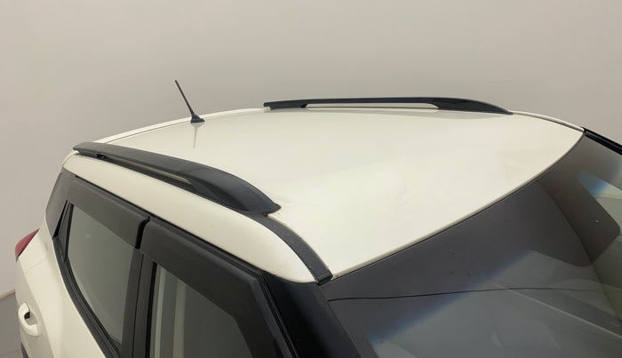2022 Mahindra XUV300 W8 1.2 PETROL, Petrol, Manual, 21,601 km, Roof