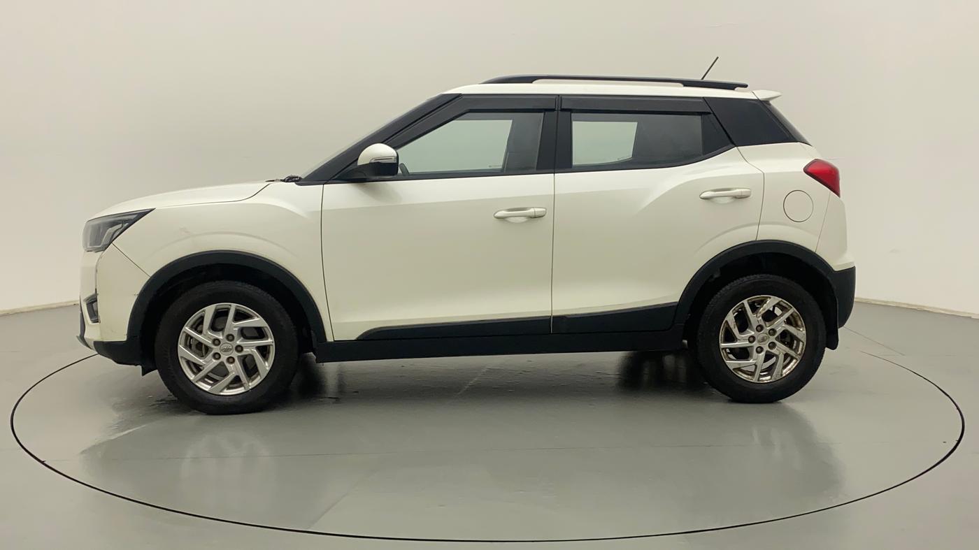 2022 Mahindra XUV300 W8 1.2 PETROL, Petrol, Manual, 21,601 km, Left Side