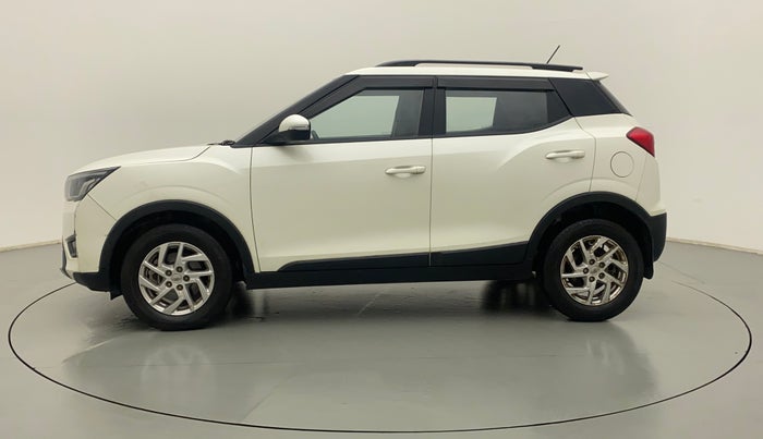 2022 Mahindra XUV300 W8 1.2 PETROL, Petrol, Manual, 21,601 km, Left Side