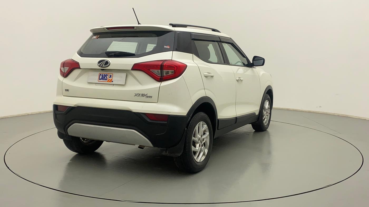 2022 Mahindra XUV300 W8 1.2 PETROL, Petrol, Manual, 21,601 km, Right Back Diagonal