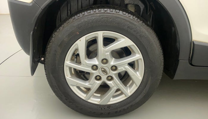 2022 Mahindra XUV300 W8 1.2 PETROL, Petrol, Manual, 21,601 km, Right Rear Wheel