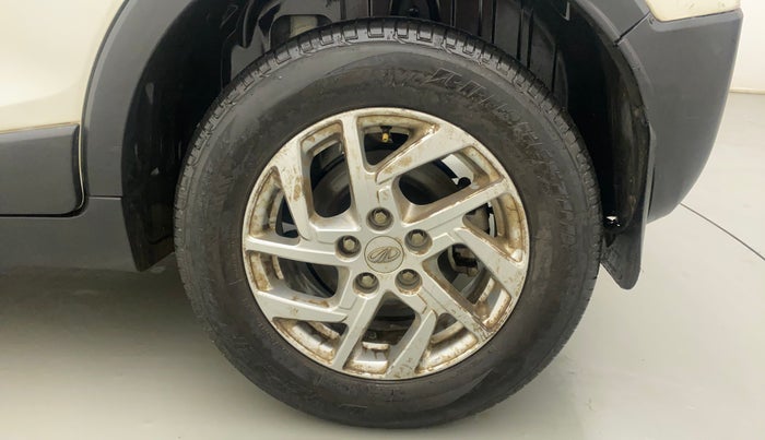 2022 Mahindra XUV300 W8 1.2 PETROL, Petrol, Manual, 21,601 km, Left Rear Wheel