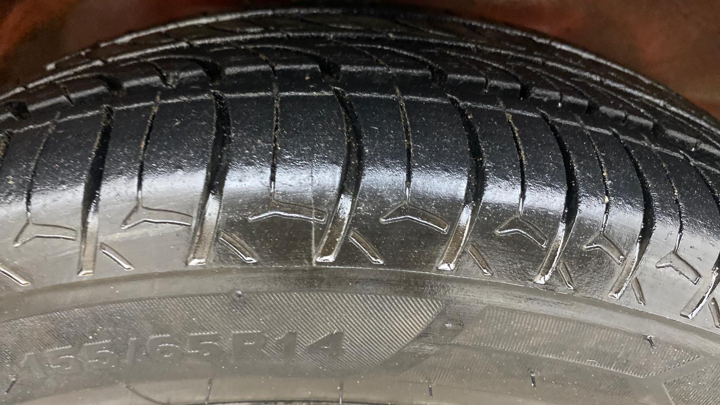 2014 Maruti Wagon R Stingray VXI, Petrol, Manual, 92,886 km, Right Front Tyre Tread