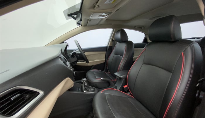 2019 Hyundai Verna 1.6 CRDI SX + AT, Diesel, Automatic, 47,738 km, Right Side Front Door Cabin