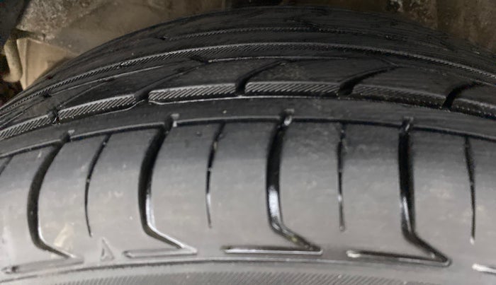 2019 Hyundai Verna 1.6 CRDI SX + AT, Diesel, Automatic, 47,738 km, Right Rear Tyre Tread