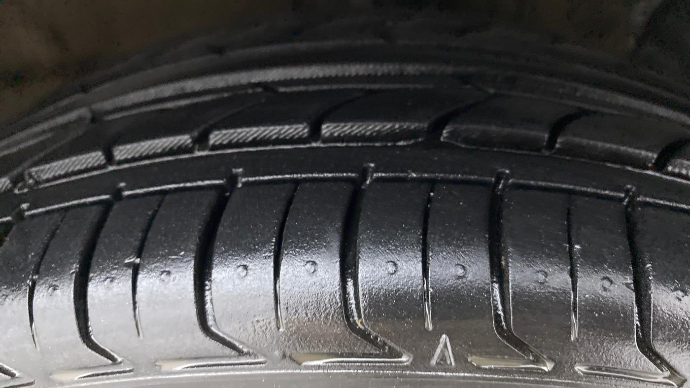 2019 Hyundai Verna 1.6 CRDI SX + AT, Diesel, Automatic, 47,738 km, Right Front Tyre Tread