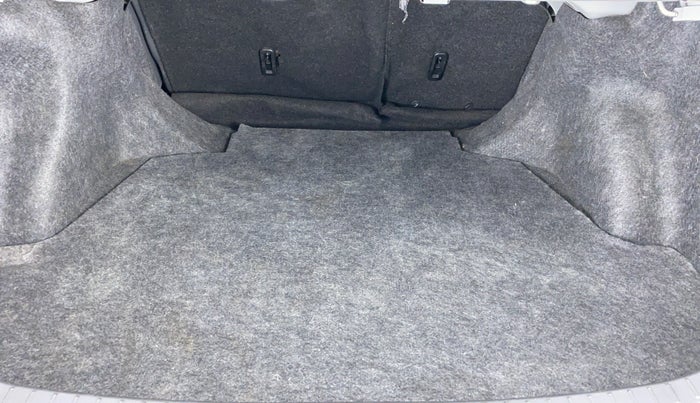 2013 Toyota Corolla Altis G, Petrol, Manual, 24,213 km, Boot Inside